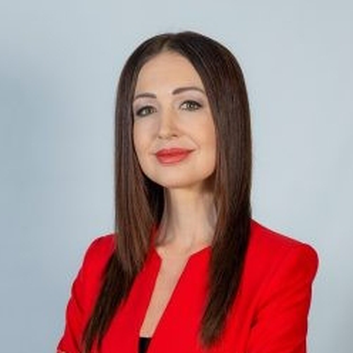 Martina Fuchs (Anchor at CNNMoney Switzerland)